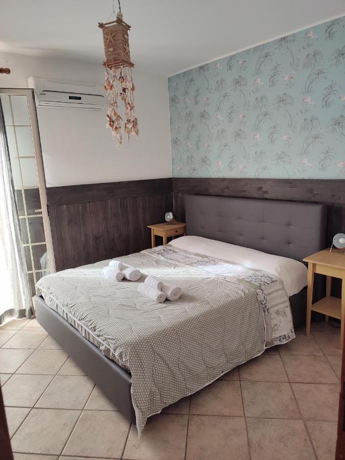 Casa Vacanze Isolotto 이솔라델펨미네 외부 사진